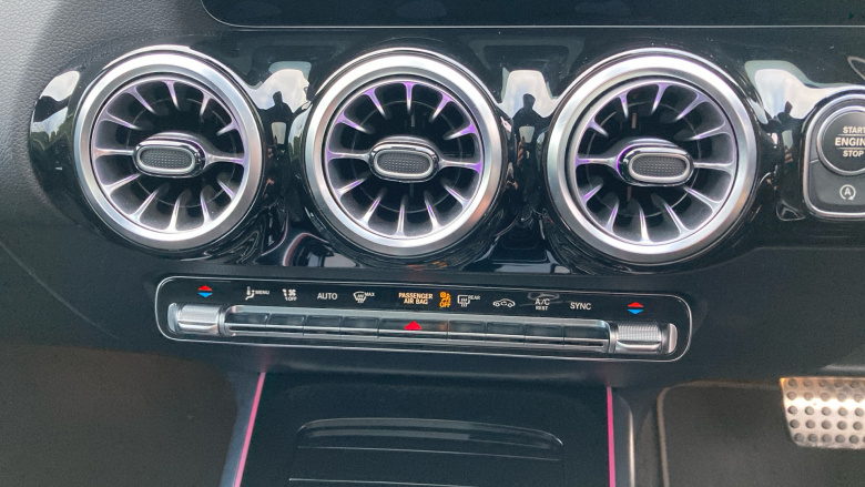 Mercedes-Benz GLA 200d AMG Line Premium Plus 5dr Auto Diesel Hatchback